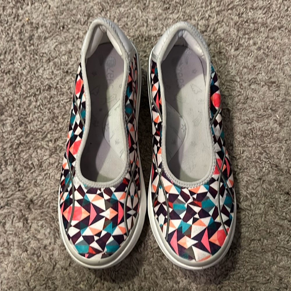 Zees Women Slip-on Geometric Shoes Size 9 / Zz-15‎